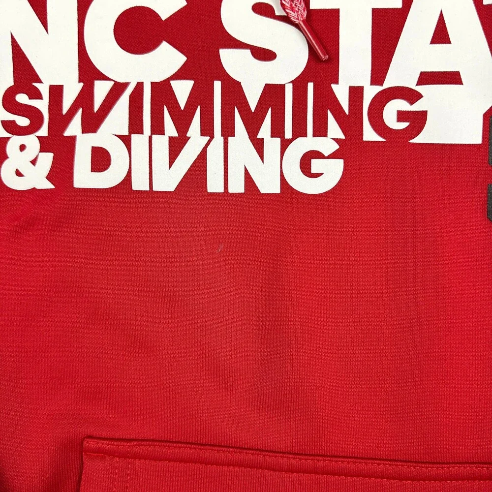 NC State Wolfpack Hoodie Men Medium Red Adidas NCAA Swimming Diving Sweatshirt M